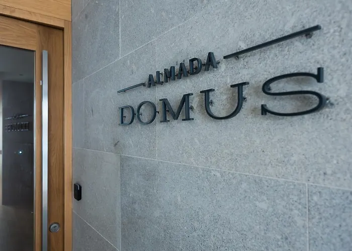 Almada Domus